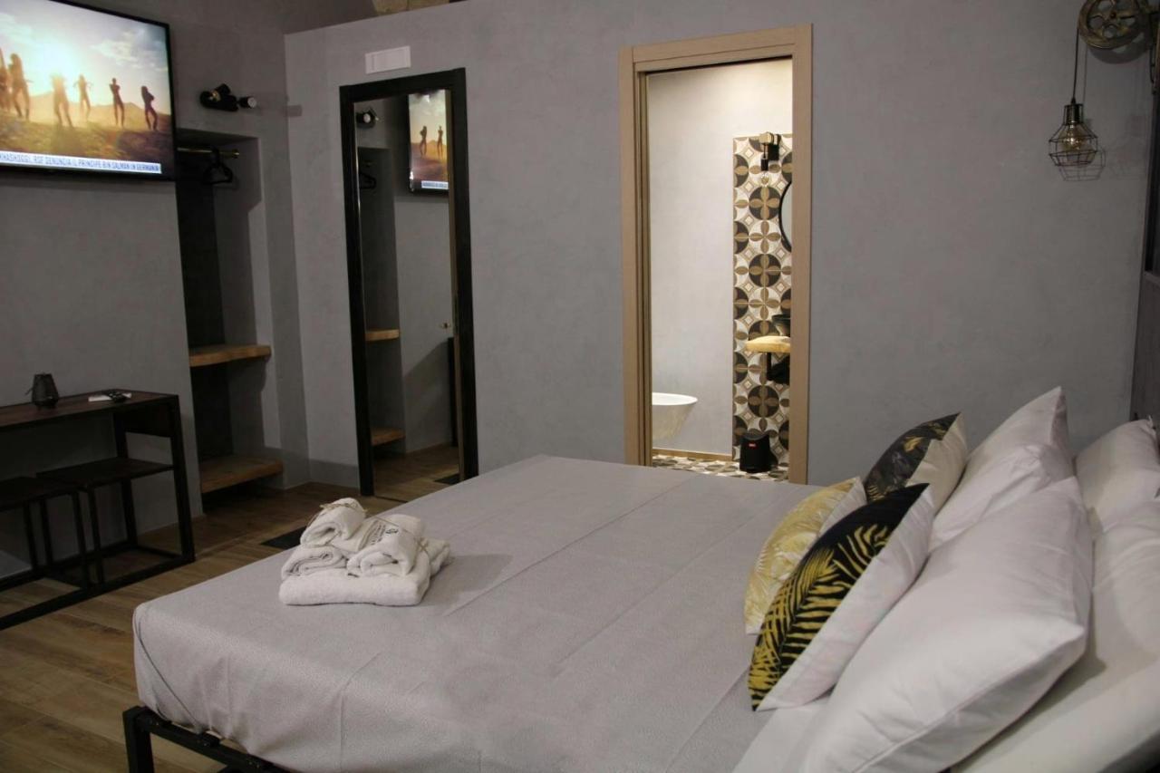 La Dimora Del Principe-Piano Terra Bed & Breakfast Trani Exterior foto