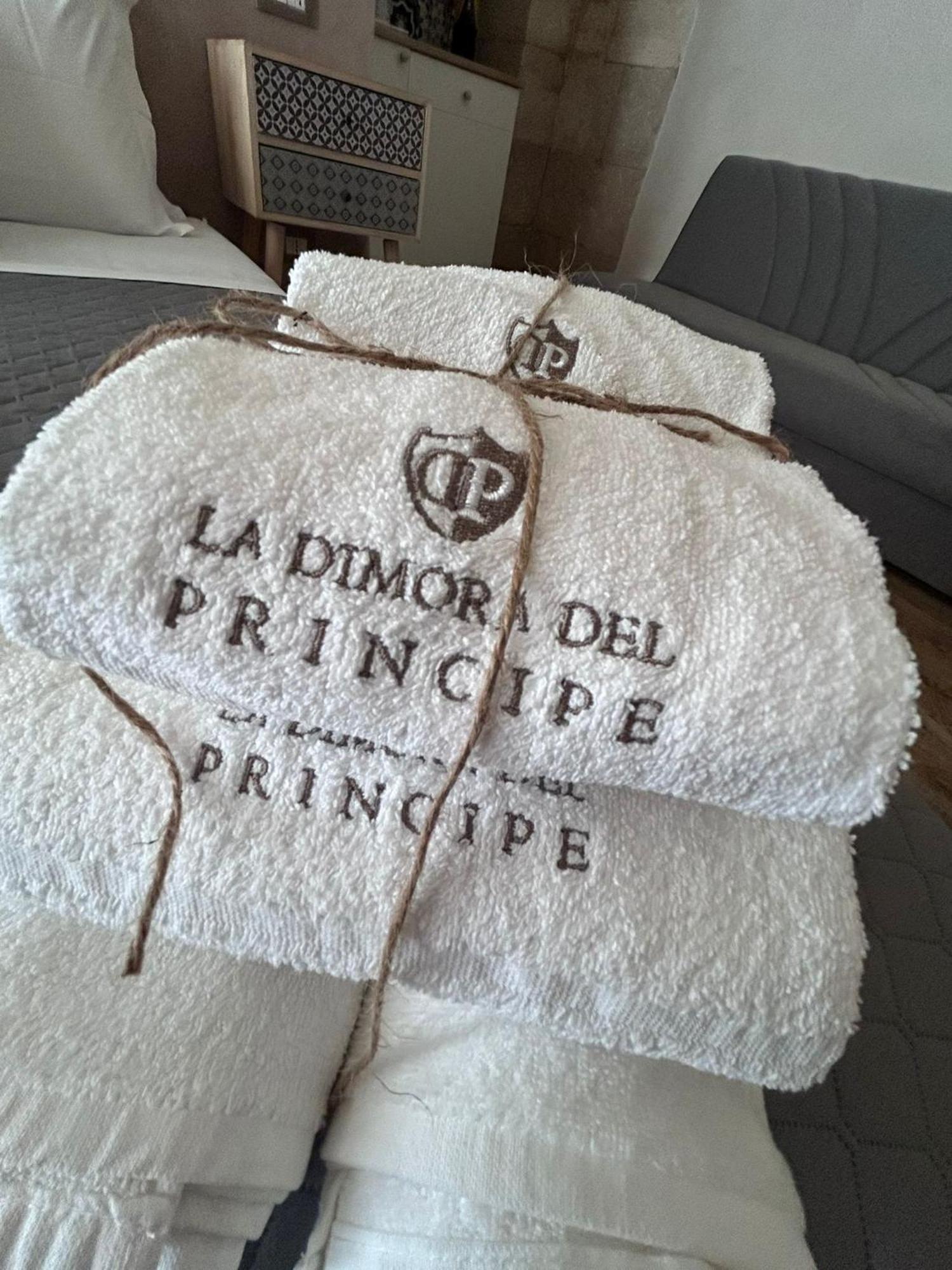 La Dimora Del Principe-Piano Terra Bed & Breakfast Trani Exterior foto